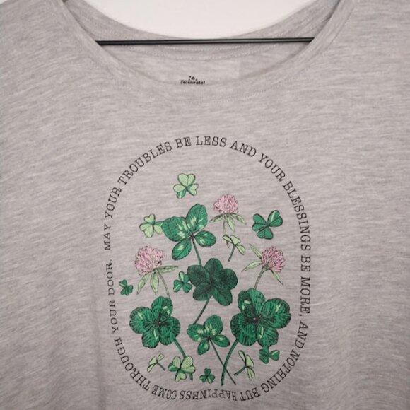 St. Patrick's Day Women's Botanical Clovers - Picture 5 of 7